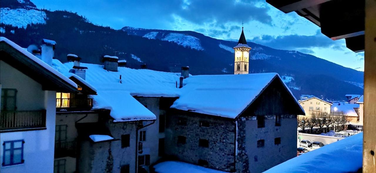 Appartamento Trilocale mansardato nel cuore della Val Di Fiemme Ziano di Fiemme Esterno foto